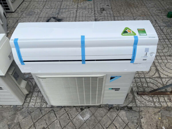 Máy lạnh Daikin 2hp Inverter mới 95% date 2021 tiết kiệm 50% điện (Sao chép)