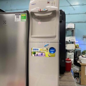 Máy nước uống nóng lạnh AQUA AWD-M25HC