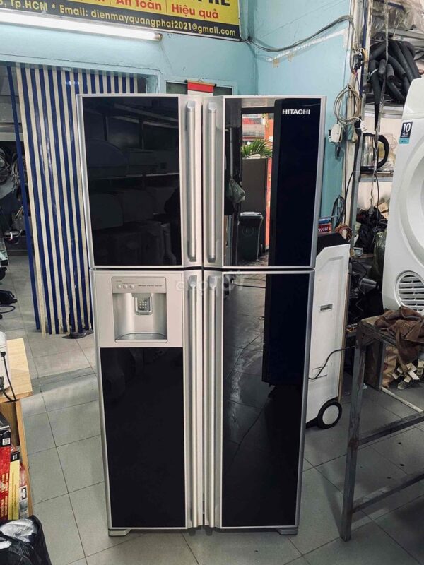 Tủ lạnh SBS Hitachi 550L lấy nước ngoài nhẹ điện