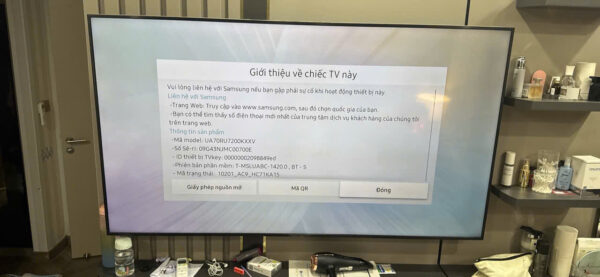 Tivi Samsung 70 inch UA70RU7200KXXV