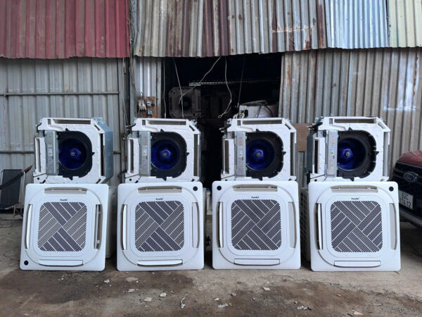 Máy lạnh âm Trần Midea 5hp - Bao công ráp - BH 12thang