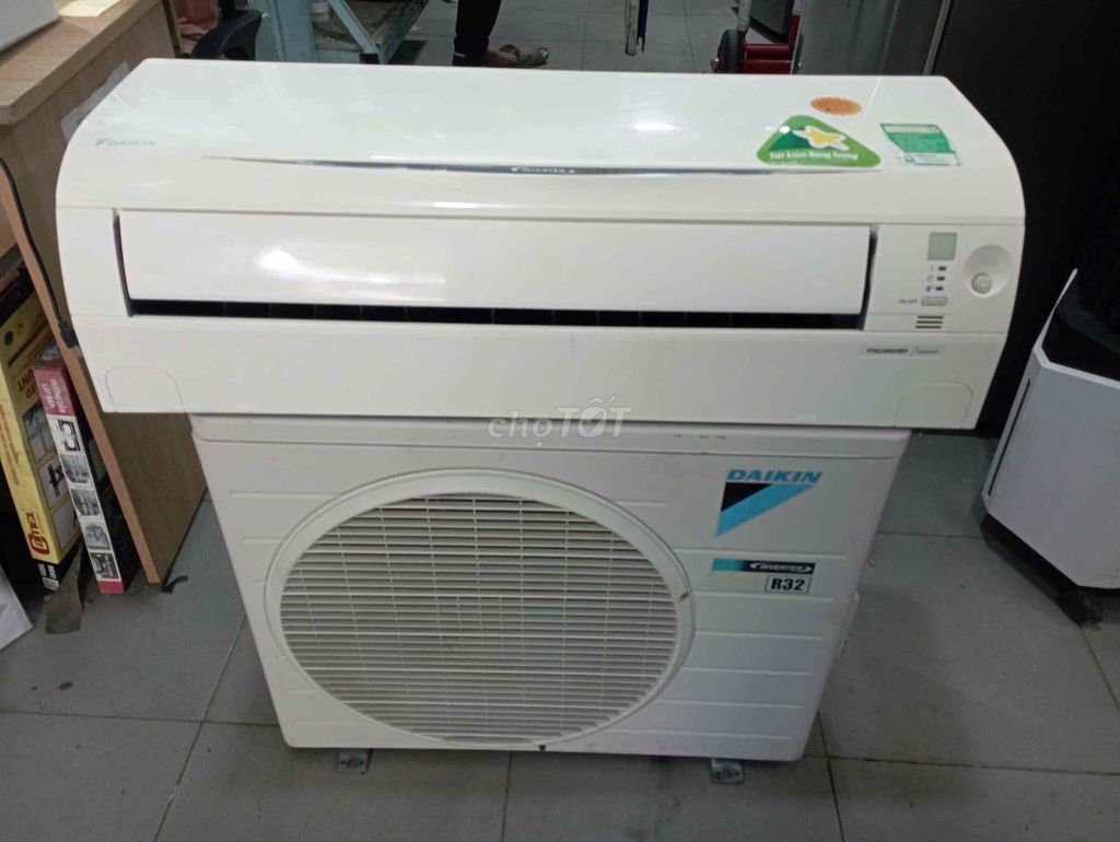 Máy lạnh Daikin 1.5hp Inverter zin mới 90%