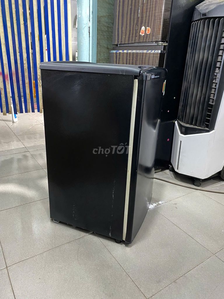 Tủ lạnh Aqua AQR-D99FA 90 lít - Hình ảnh 4