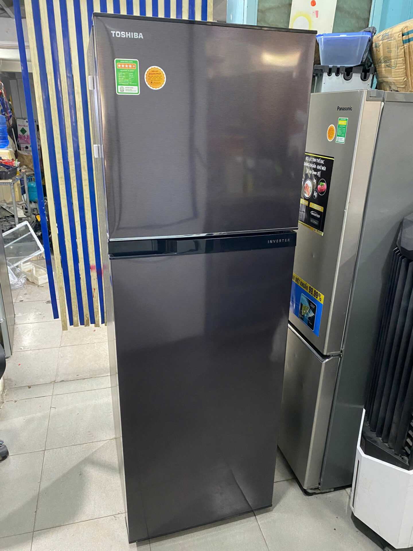 Tủ lạnh Toshiba Inverter 253 lít GR-B31VU SK Freeship