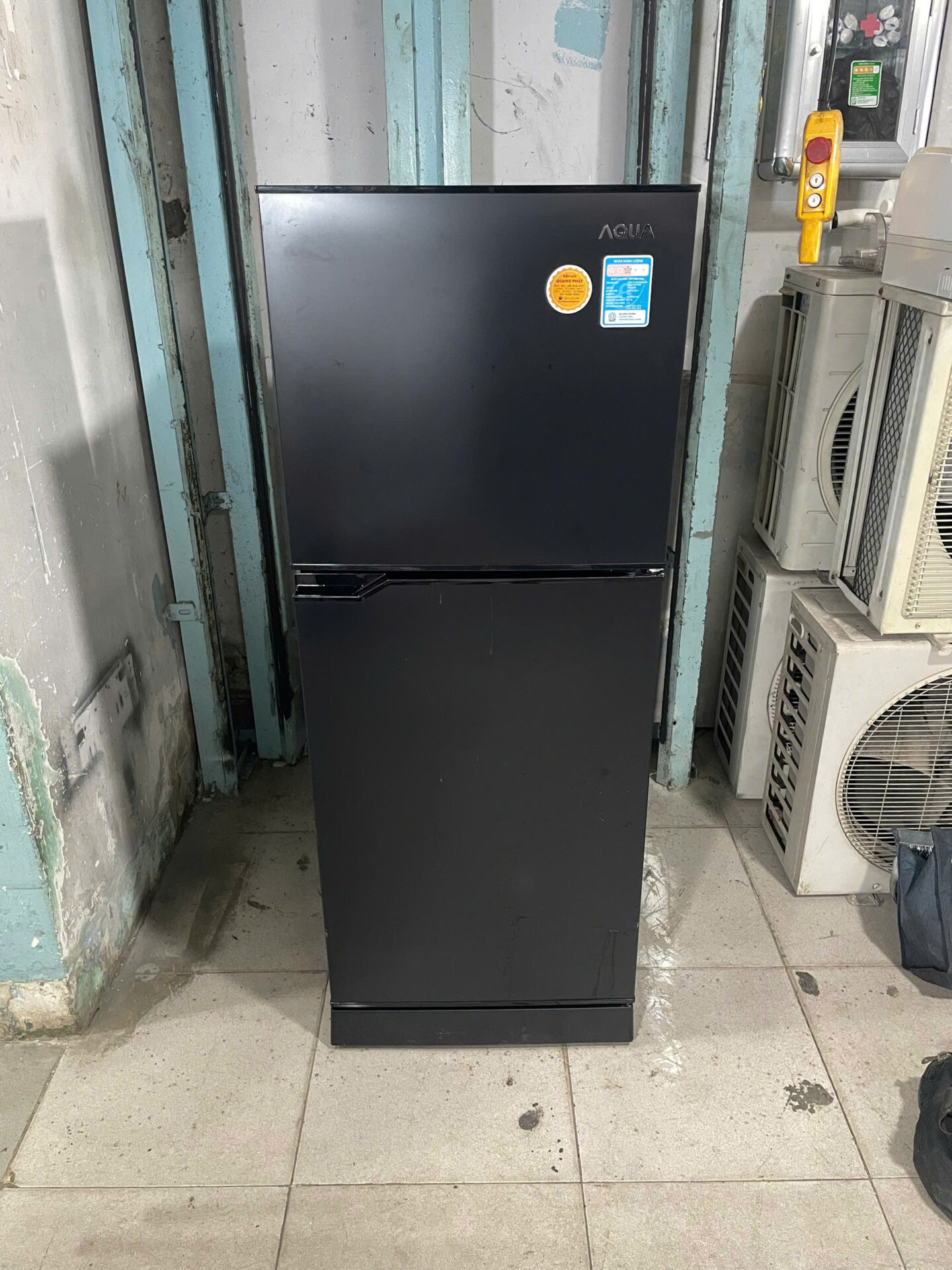 Tủ lạnh Aqua 130 lít AQR-T150FA lạnh nhanh bền bỉ - Miễn phí vận chuyển