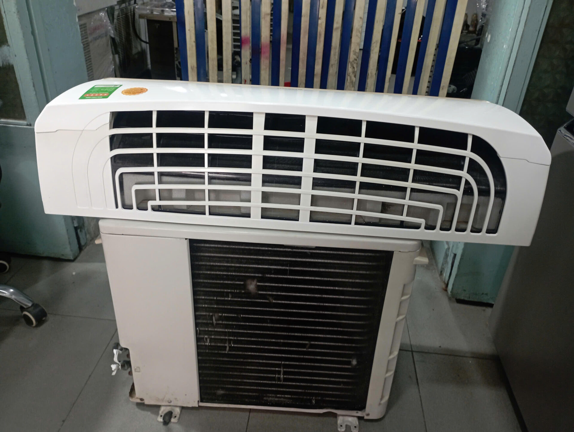 Máy lạnh Sharp 1HP AH-A9SEW Bao công lắp đặt - Hình ảnh 3