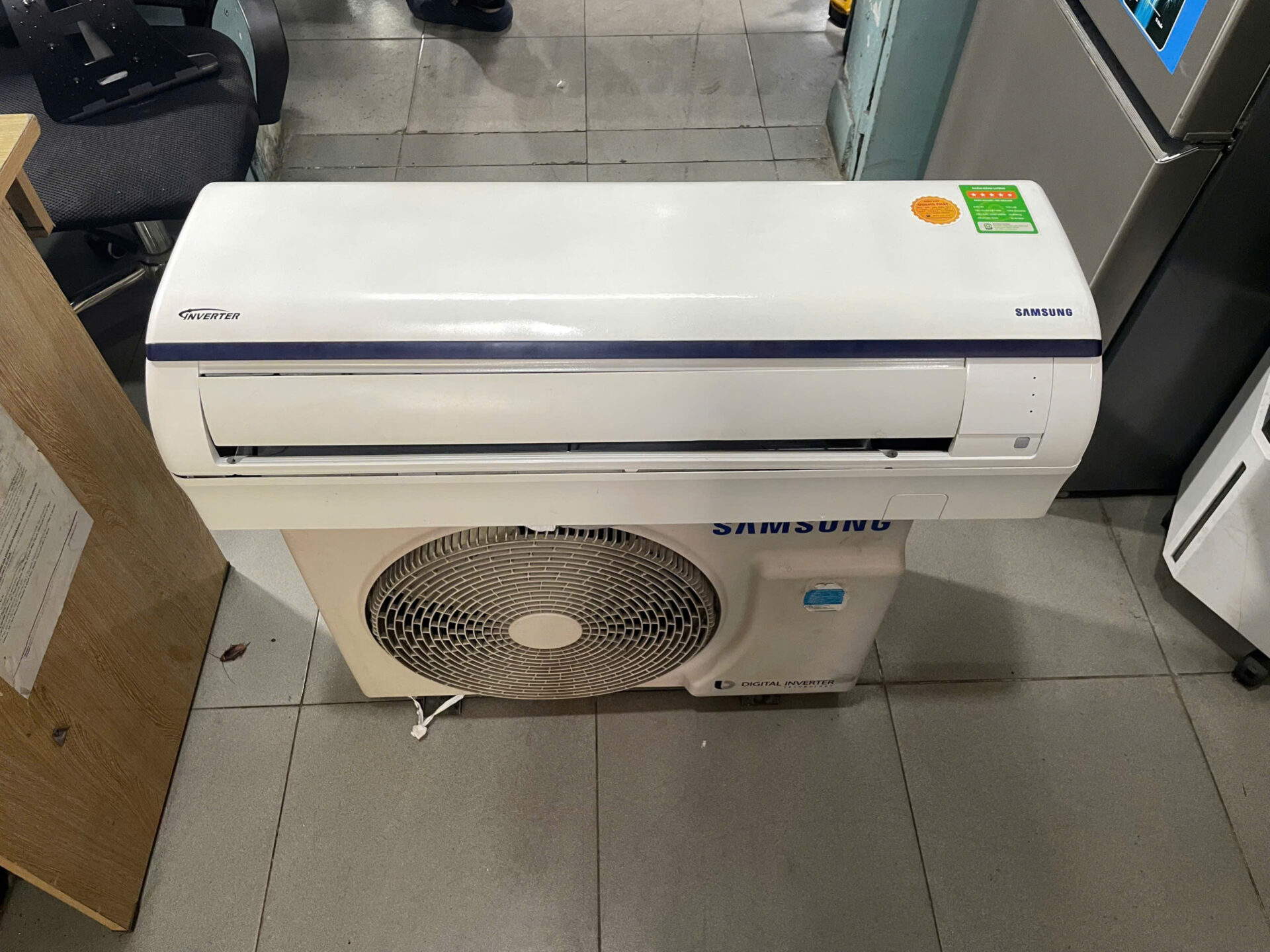 Máy lạnh Samsung Inverter 1HP AR10RYFTAURN tiết kiệm điện - Bao công lắp