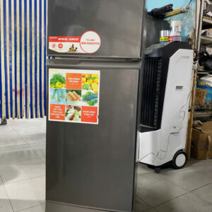 Tủ lạnh Sharp 196 lít làm đá nhanh, bền bỉ