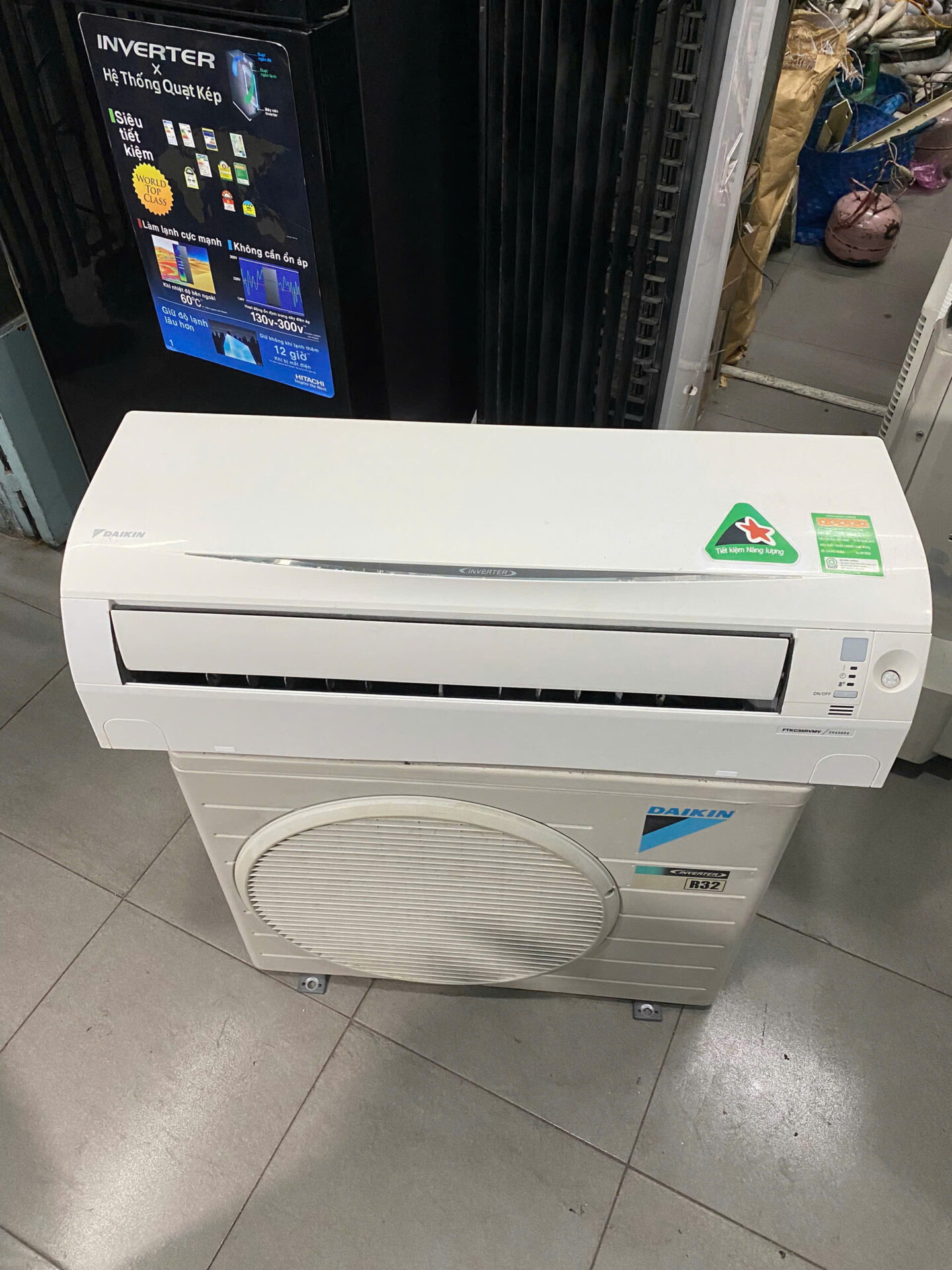 Máy lạnh Daikin 1.5HP Inverter tiết kiệm điện - Bao công lắp