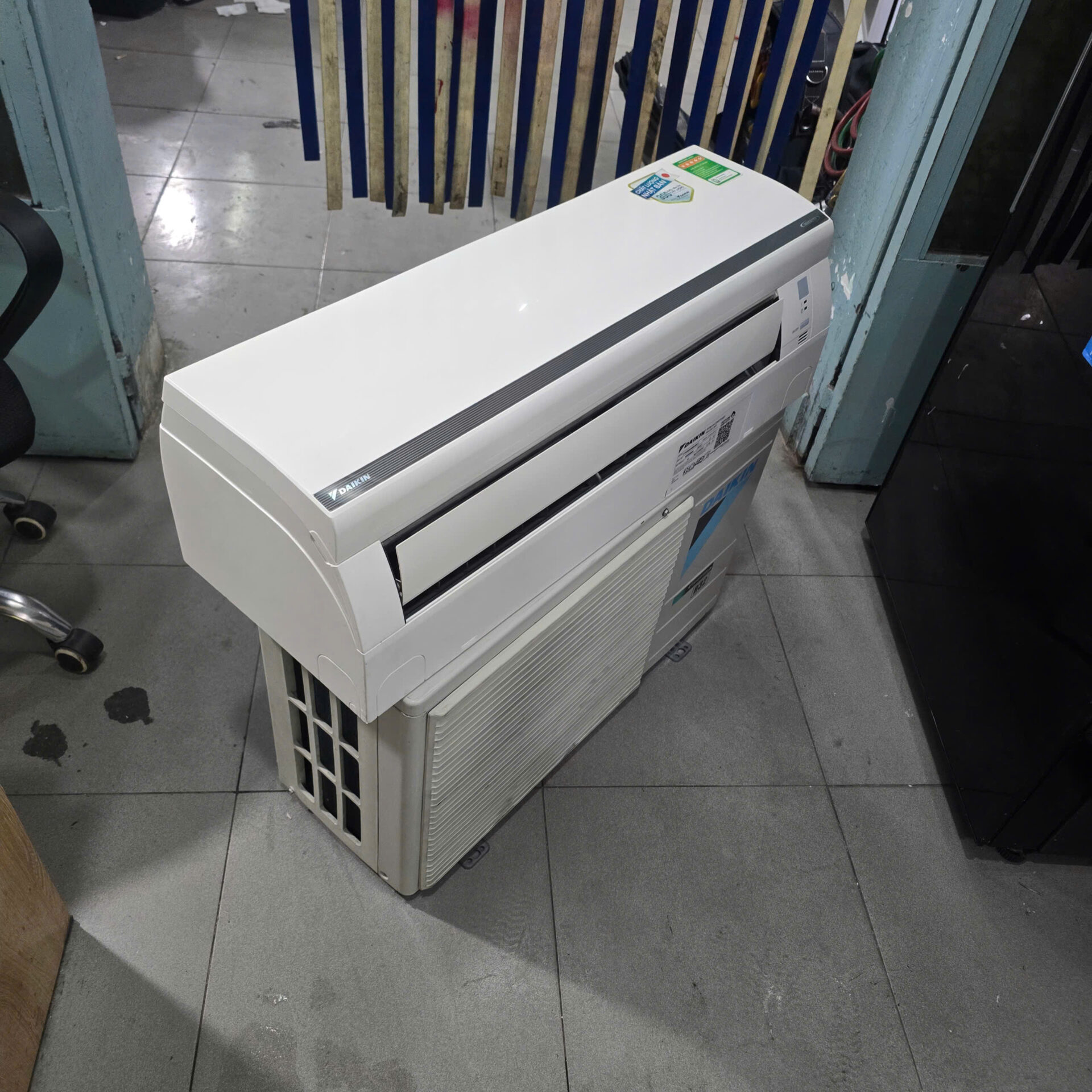 Máy lạnh Daikin Inverter 1HP FTKB25WMVMV - Hình ảnh 3