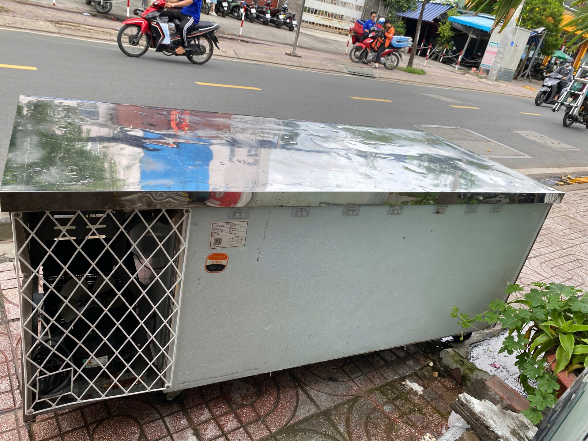 Bàn đông mát 450L inox cao cấp bền bỉ - FreeShip - Hình ảnh 6