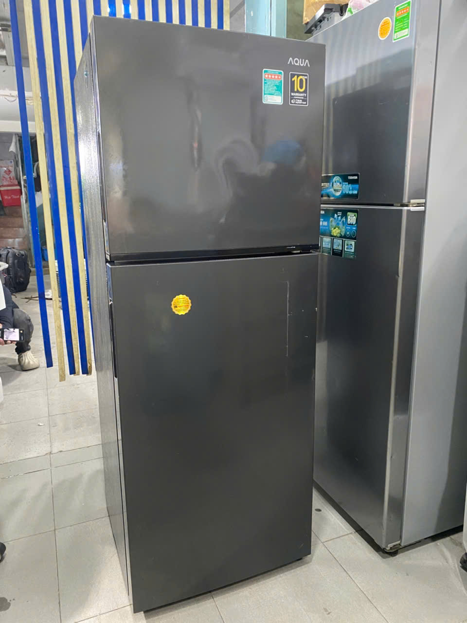 Tủ lạnh Aqua 212 lít Inverter AQR-T239FA Date 2025