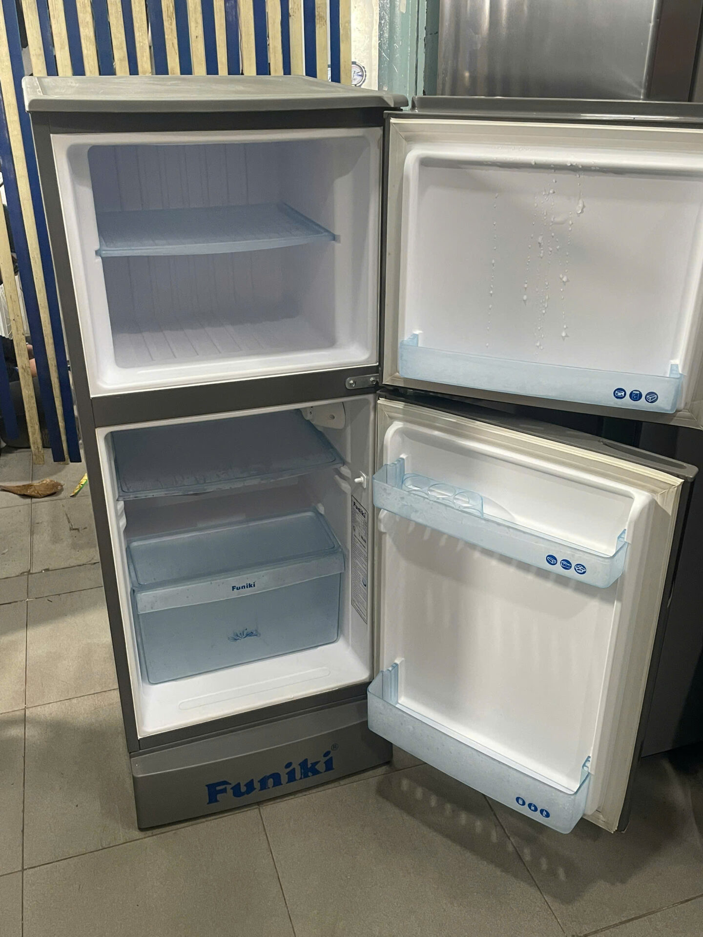 Tủ lạnh Funiki 130 lít lạnh nhanh, bền bỉ FreeShip - Hình ảnh 3