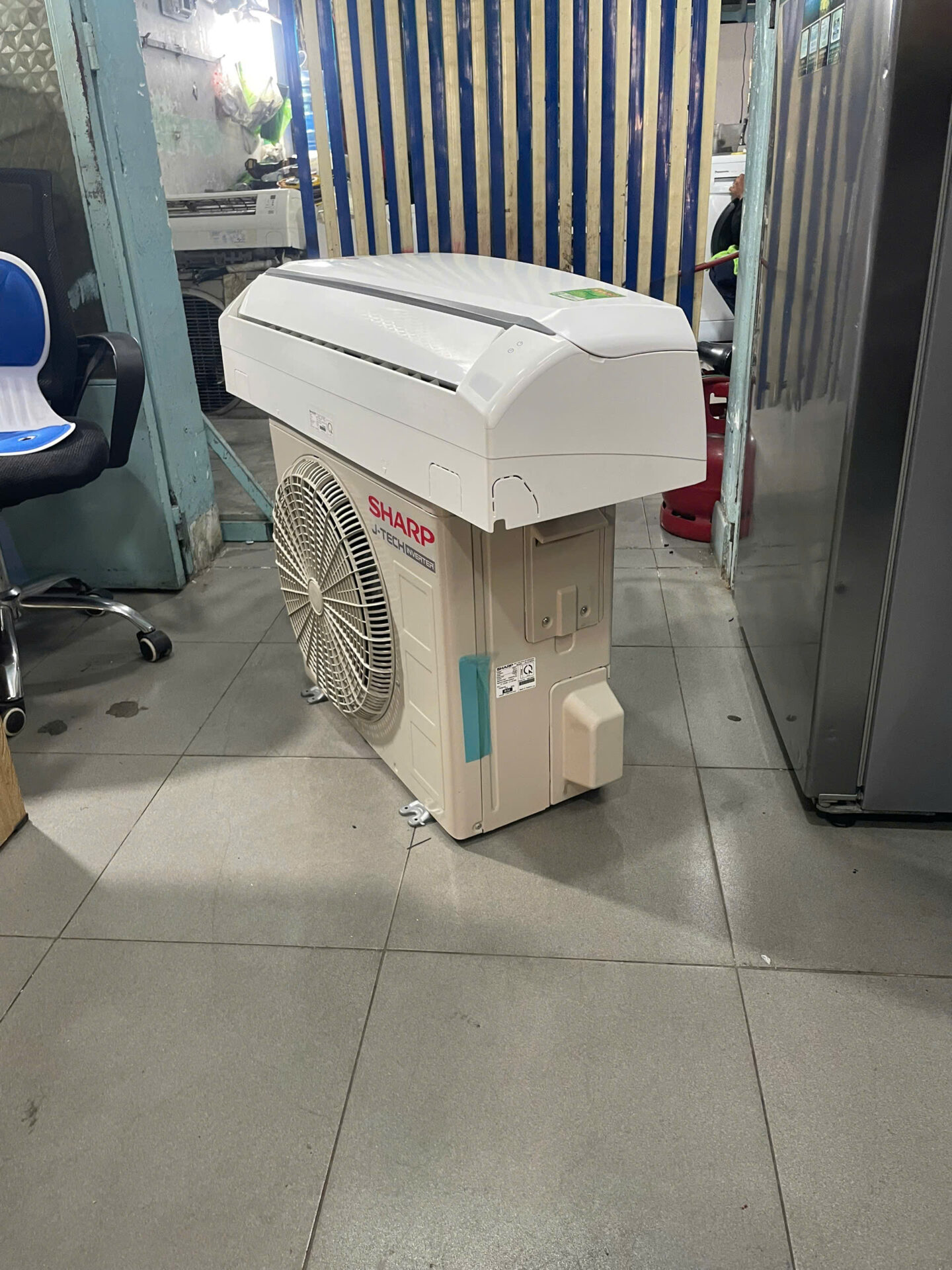 Máy lạnh Sharp Inverter 1.5HP AH-X13ZEW nhẹ điện - Hình ảnh 4