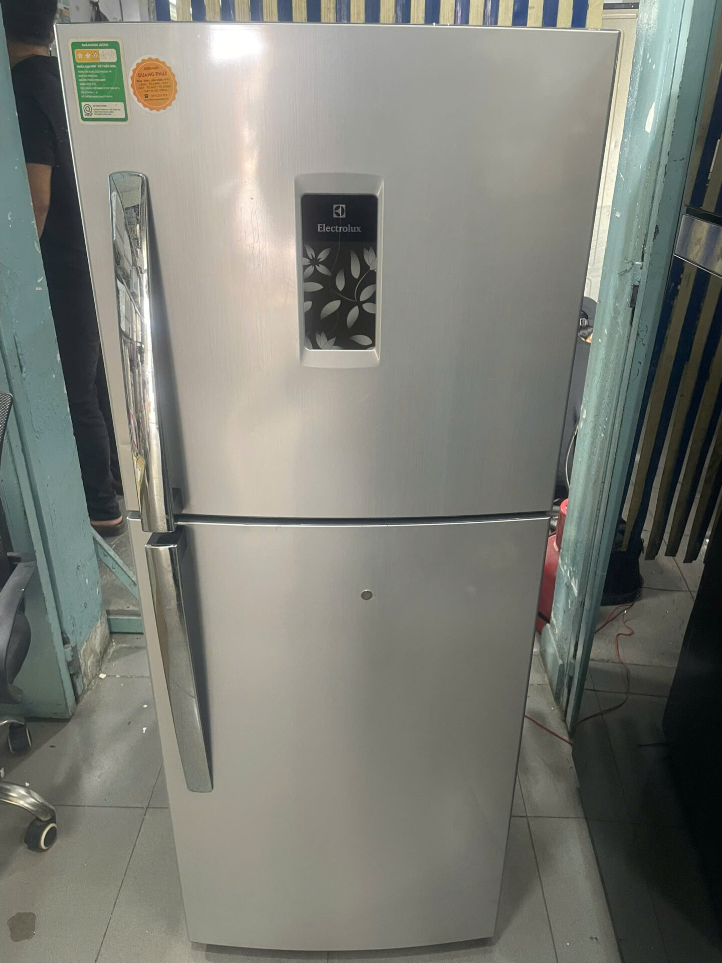 Tủ lạnh Electrolux 211 lít ThaiLan Bền bỉ FreeShip