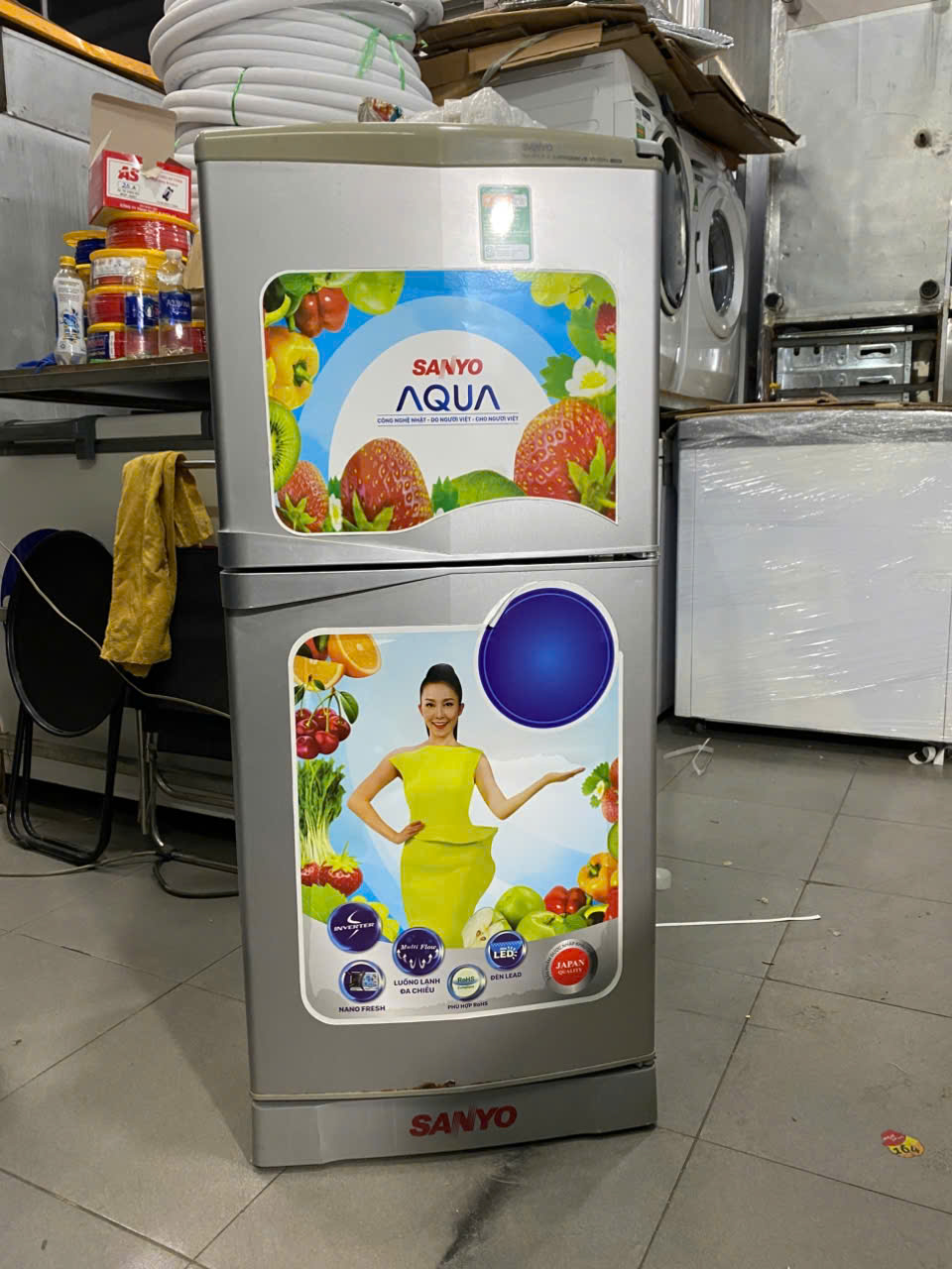 Tủ lạnh Sanyo 110 lít Nhẹ điện – FreeShip