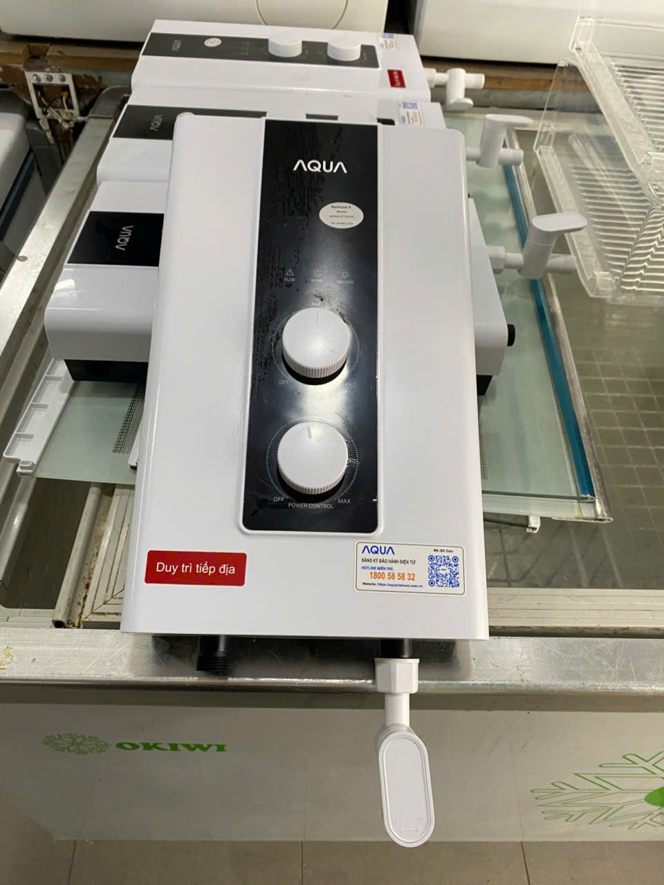 Máy nước nóng trực tiếp Aqua có bơm AEI45M-EP1W(VN) - Free Ship