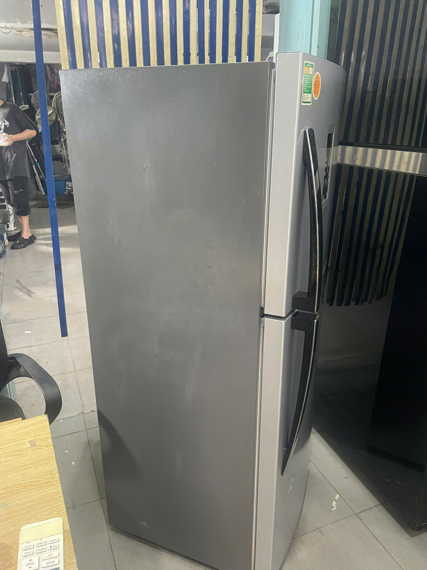 Tủ lạnh Electrolux 211 lít ThaiLan Bền bỉ FreeShip - Hình ảnh 4