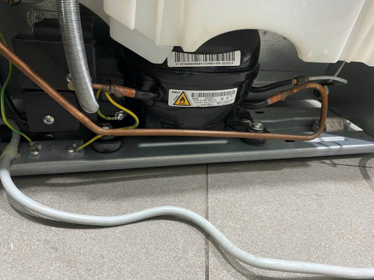 Tủ lạnh Toshiba 180 lít Inverter GR-RT234WE-PMV - Hình ảnh 6